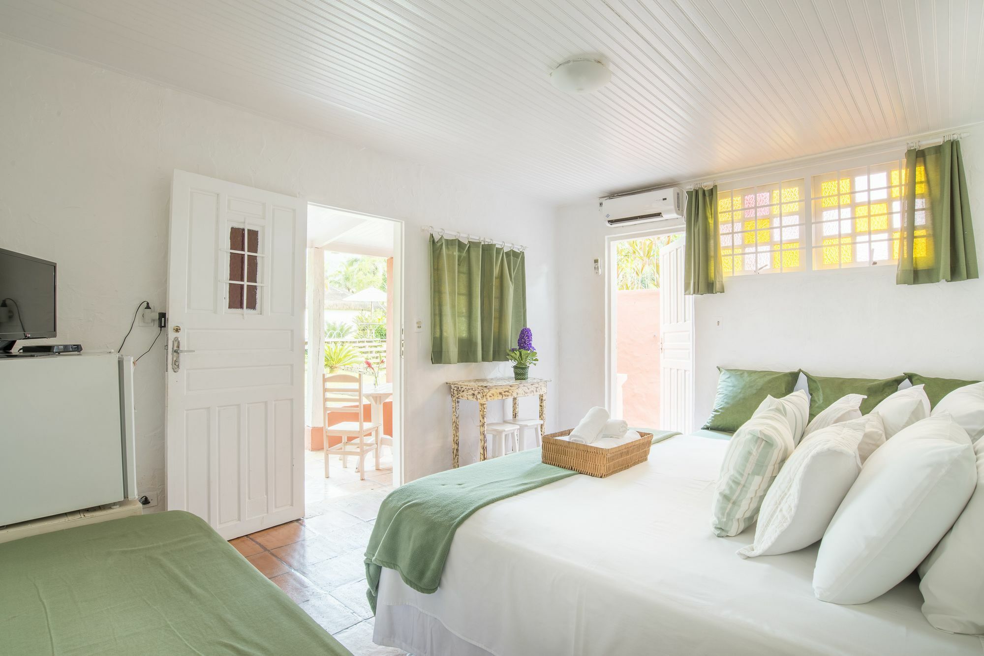 Velinn Pousada Bromelias Ilhabela Extérieur photo
